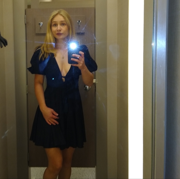 Plunge Neck Short Black Dress - Picture 7 of 7